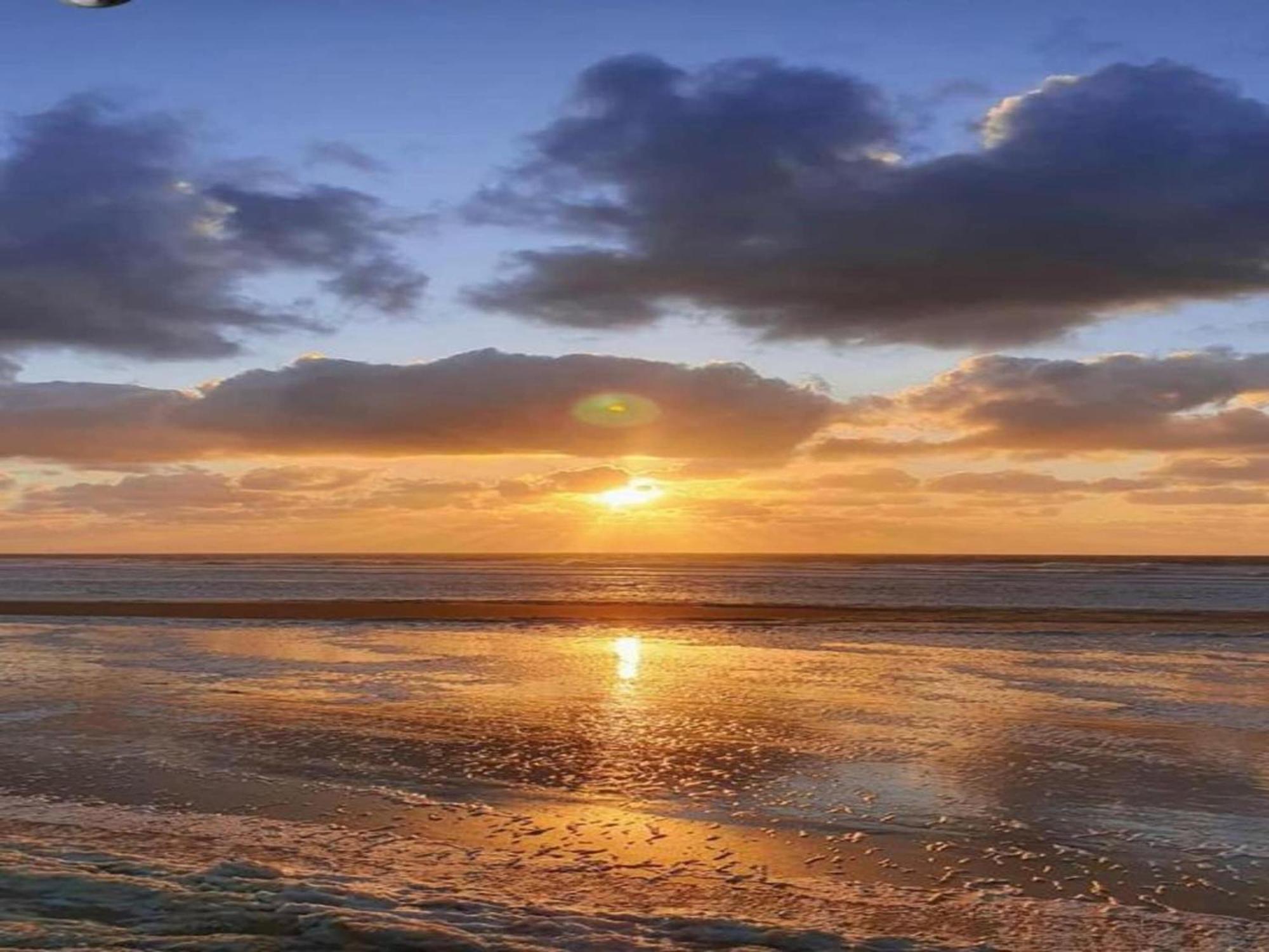 Comfortable Apartment In Oostende With Sea Views エクステリア 写真