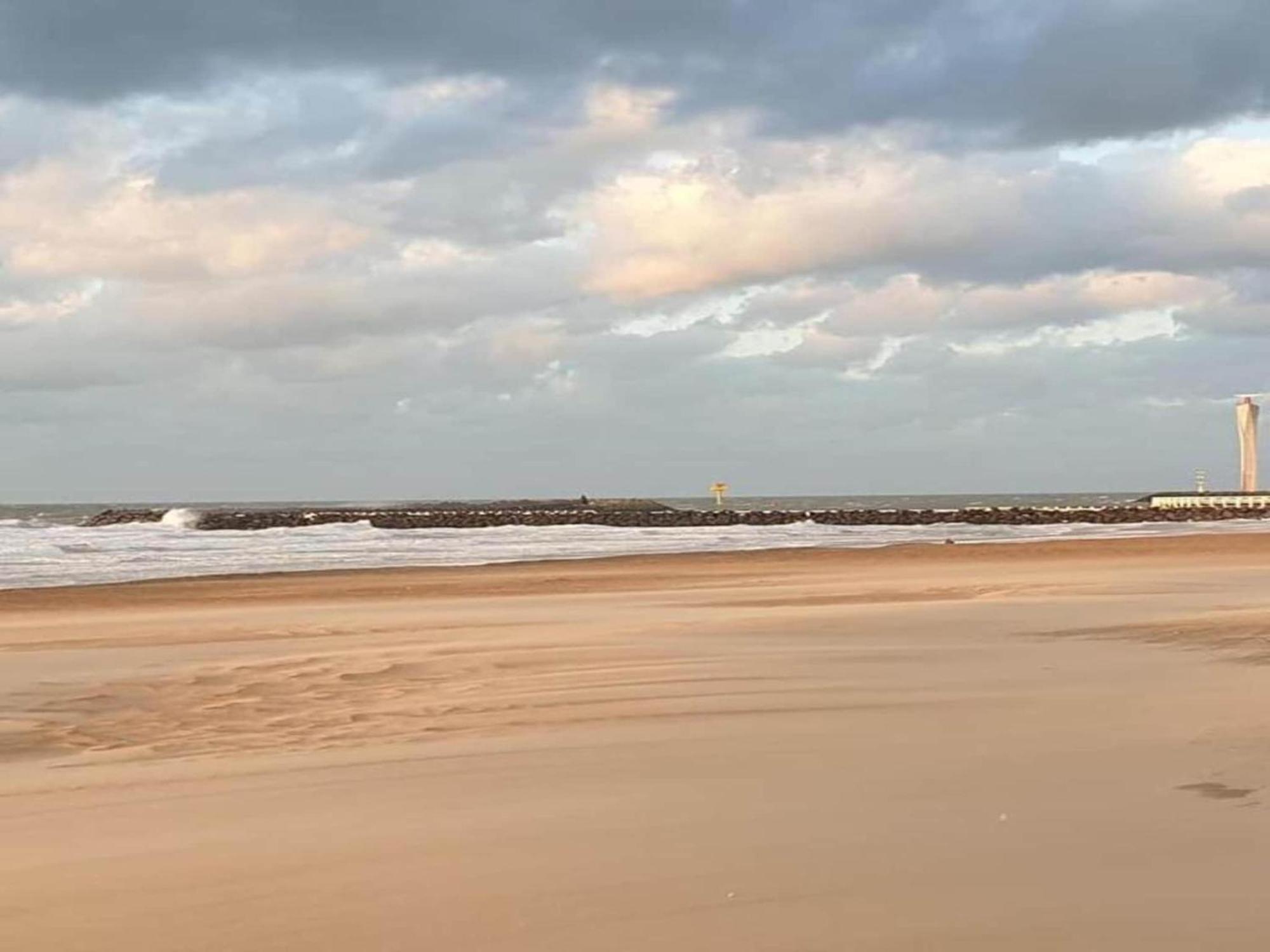 Comfortable Apartment In Oostende With Sea Views エクステリア 写真